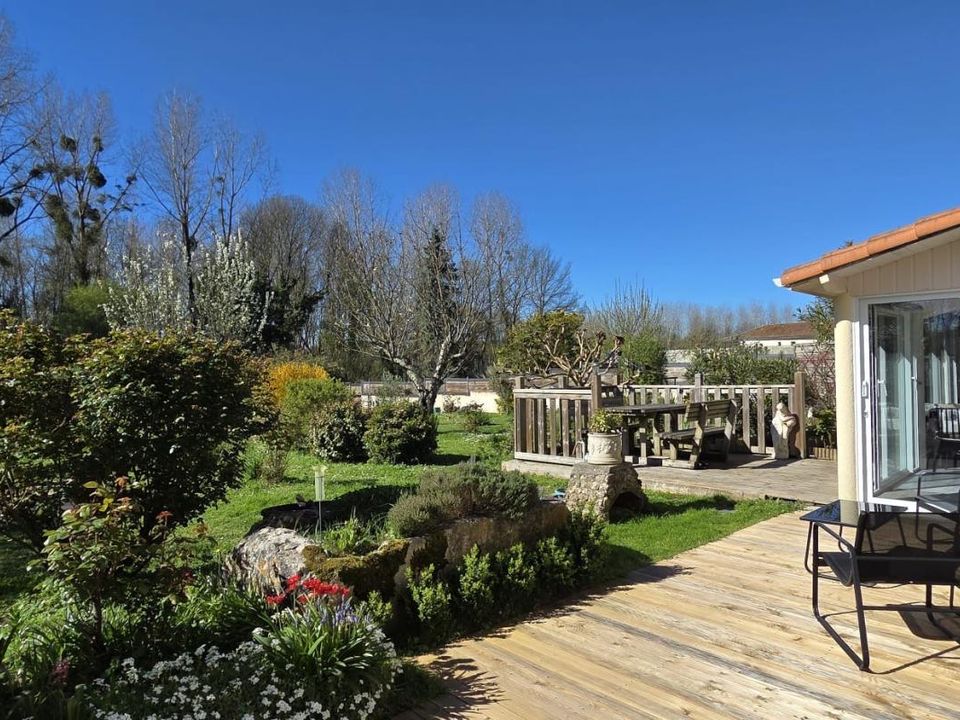 Villa i Saint-Dizant-du-Gua, Charente-Maritime - foto 2