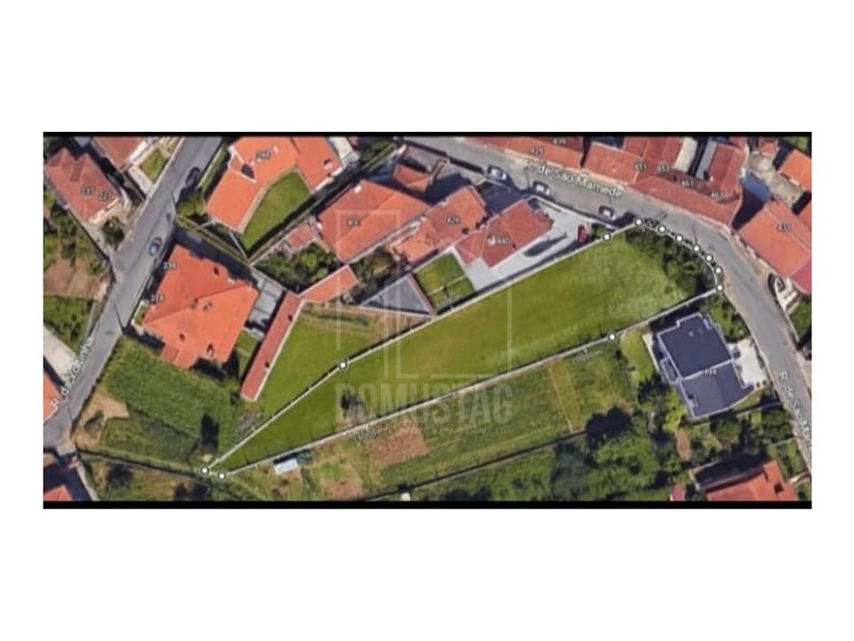 Helårsgrund i Espinho, Aveiro - foto 1