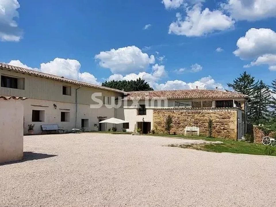 Villa i Saint-Amour-Bellevue, Saone-et-Loire - foto 1