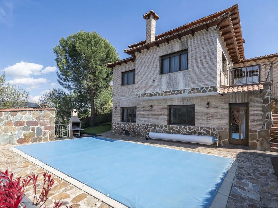 Villa i Valdemorillo, Madrid - foto 1