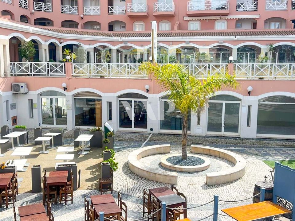 Erhvervsejendom i Vilamoura, Faro - foto 1
