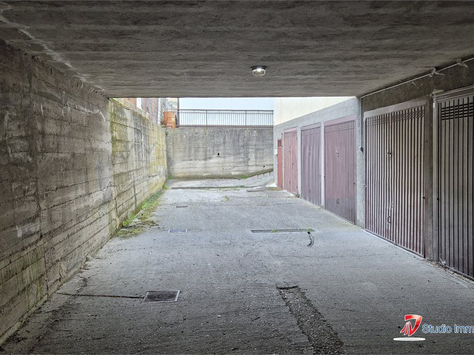Parkeringsplads i Edolo, Brescia - foto 4