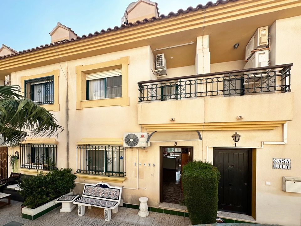 Villa i Orihuela Costa, Alicante - bilde 1