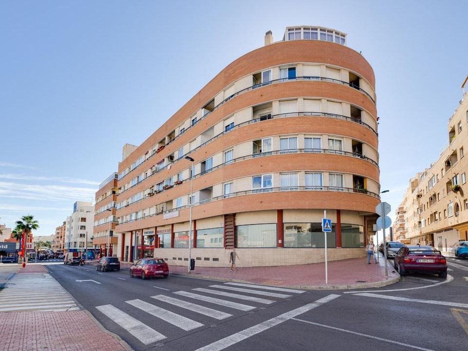 Lejlighed i Torrevieja, Alicante - foto 1