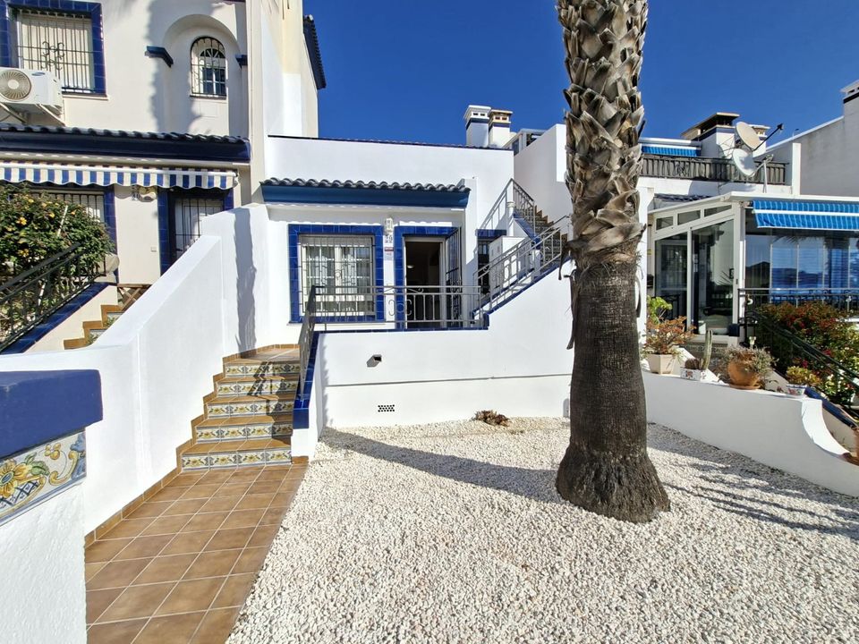 Bungalow in Los Dolses, Alicante - photo 1