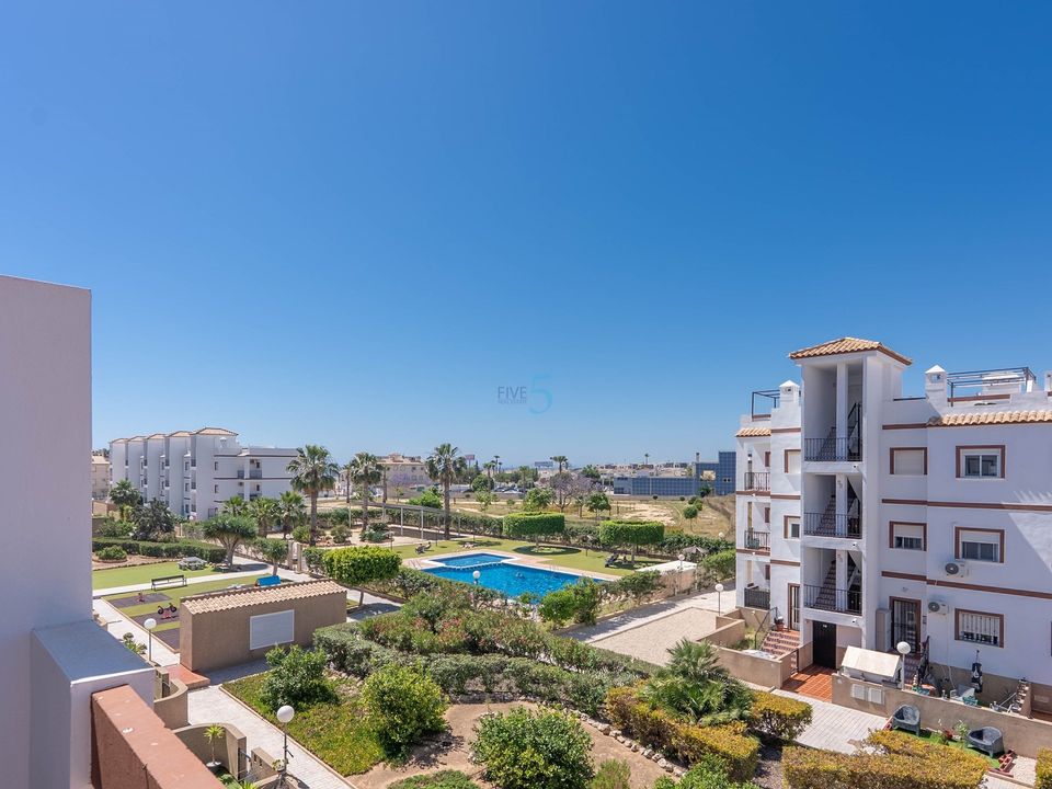 Lejlighed i Punta Prima, Alicante - foto 1