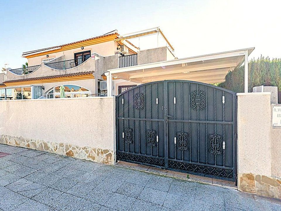 Byhus i Playa Flamenca, Alicante - foto 4