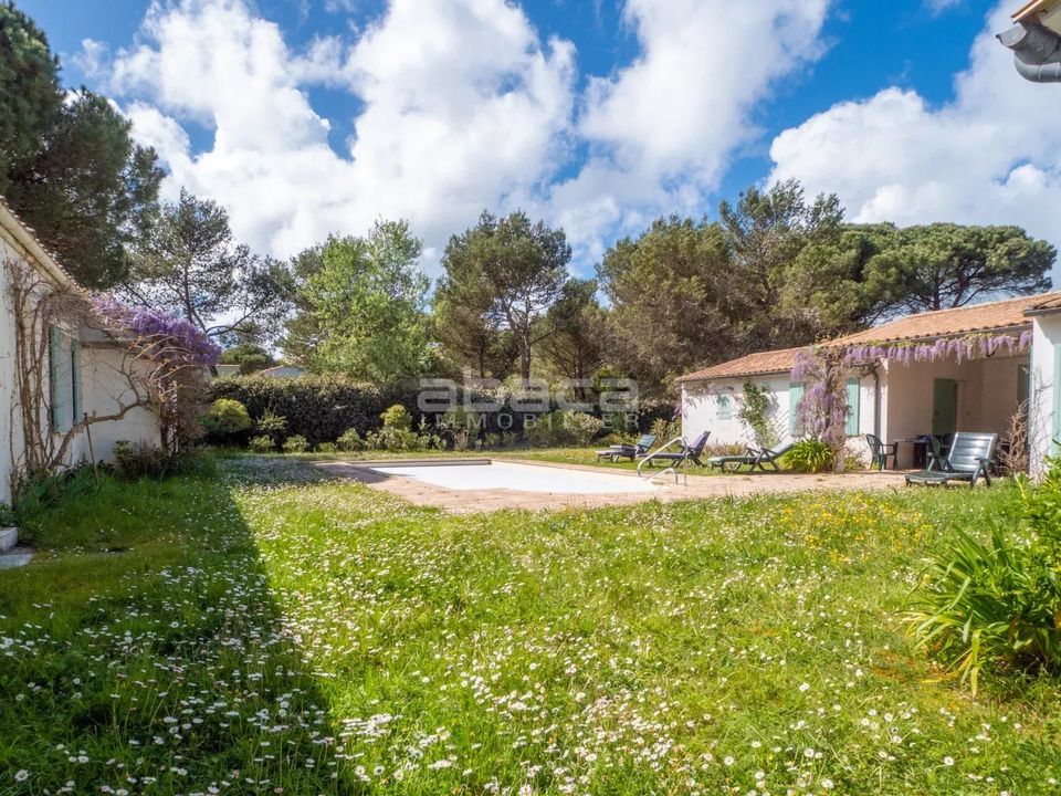 Villa en Les Portes-en-Ré, Charente-Maritime - foto 1