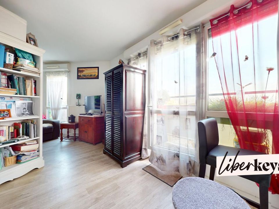 Studio i Orly, Val-de-Marne - bilde 1