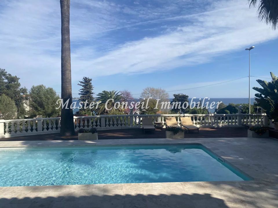 Villa i Golfe-Juan, Alpes-Maritimes - foto 1