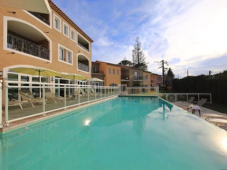 Erhvervsejendom i Mougins, Alpes-Maritimes - foto 5