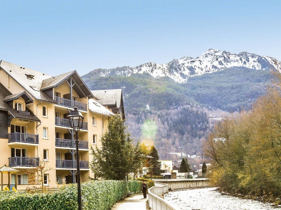 Erhvervsejendom i Saint-Lary-Soulan, Hautes-Pyrenees - foto 1