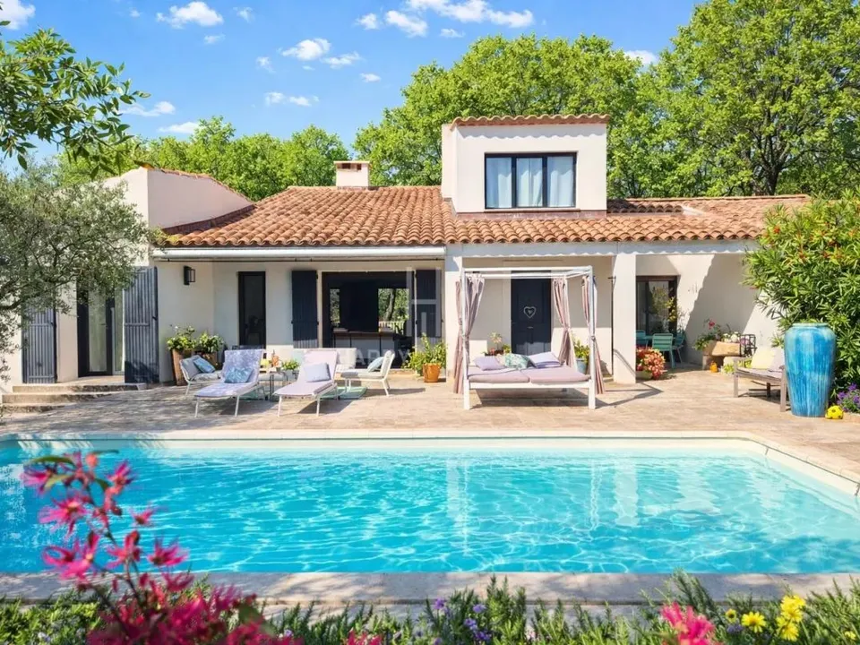 Villa i Saint-Remy-de-Provence, Bouches-du-Rhone - foto 1