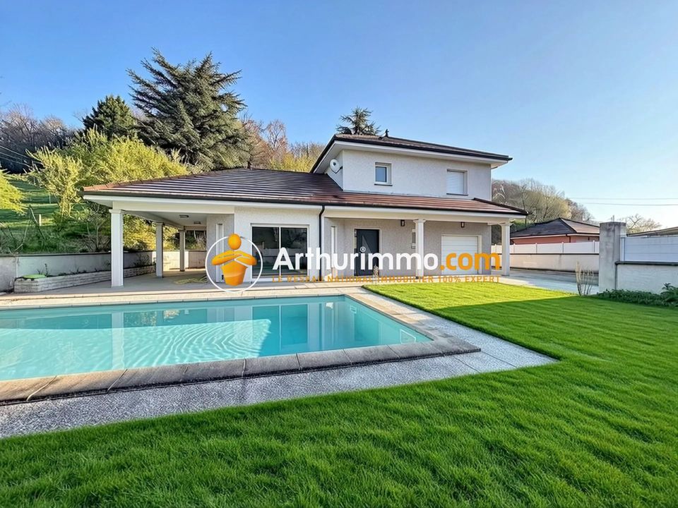 Villa i Saint-Clair-de-la-Tour, Isere - foto 1