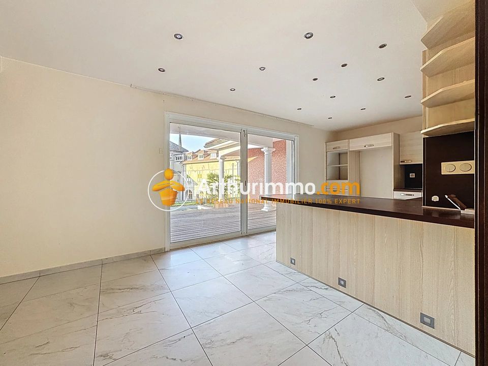Villa i Saint-Clair-de-la-Tour, Isere - foto 2