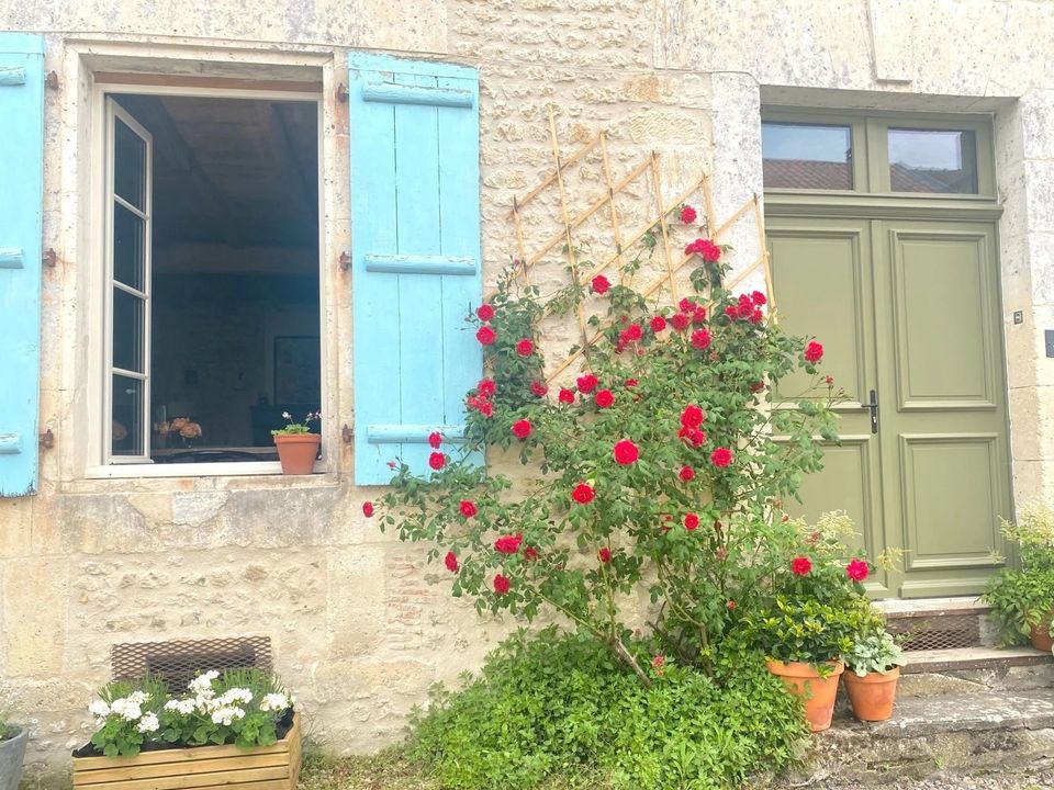 Villa i Salles-Lavalette, Charente - foto 1