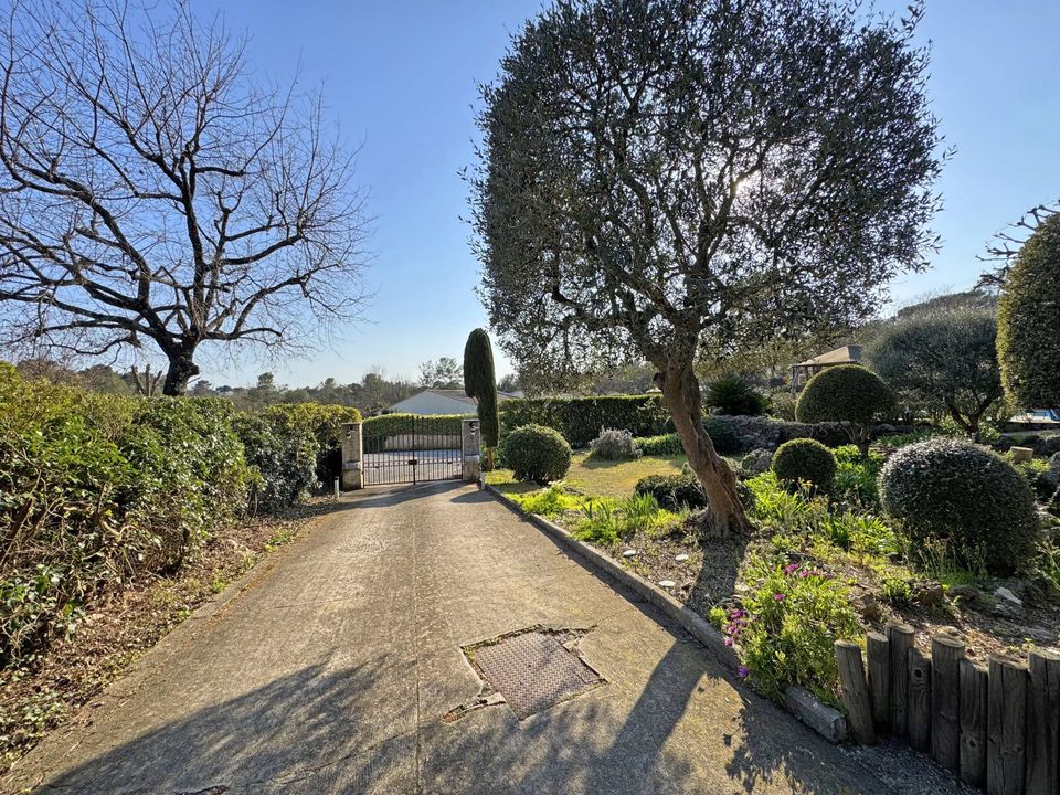 Villa i Roquefort-les-Pins, Alpes-Maritimes - bilde 2