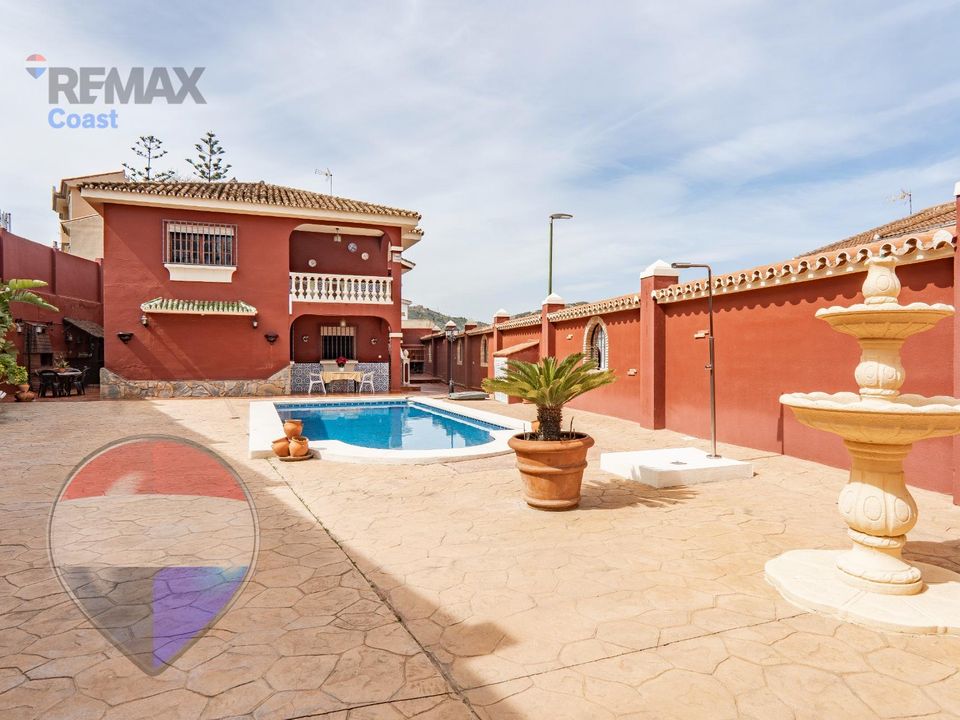 Villa i Malaga city, Malaga - foto 1