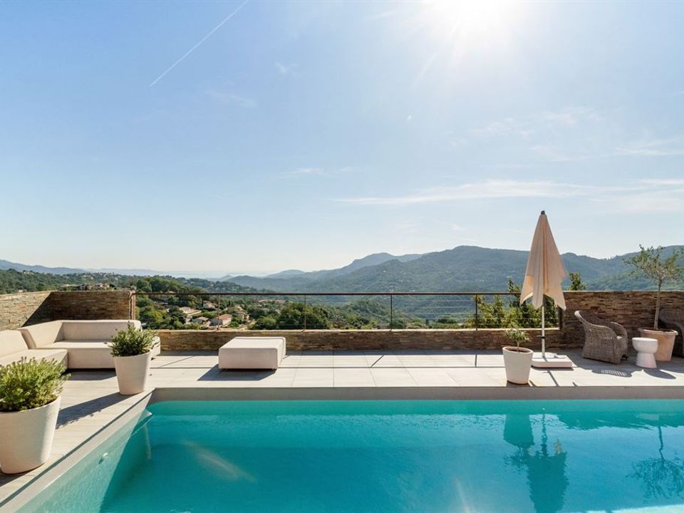 Villa i Les Adrets-de-l'Esterel, Var - foto 2
