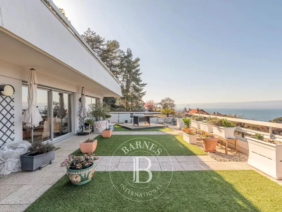 Lejlighed i Evian-les-Bains, Haute-Savoie - foto 1