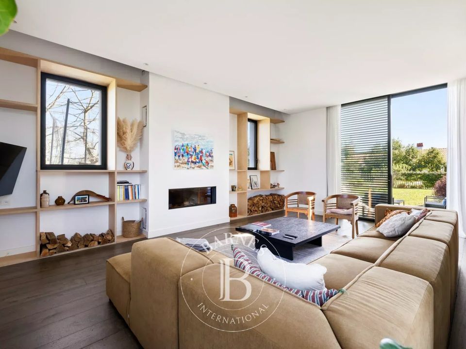 Villa i Arbonne, Pyrenees-Atlantiques - bilde 2
