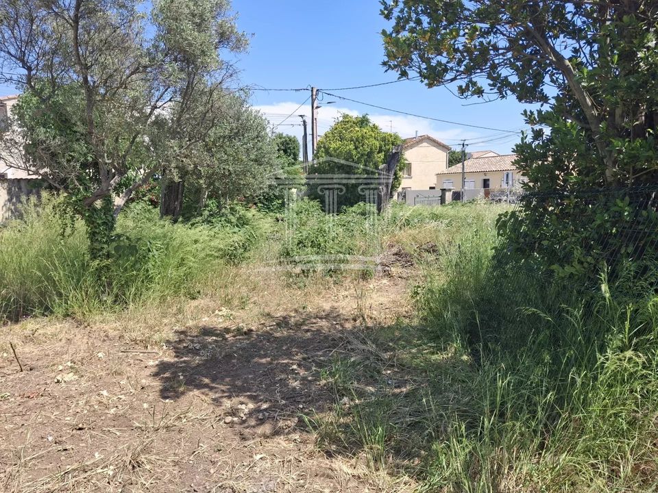 Helårsgrund i Sorgues, Vaucluse - foto 1