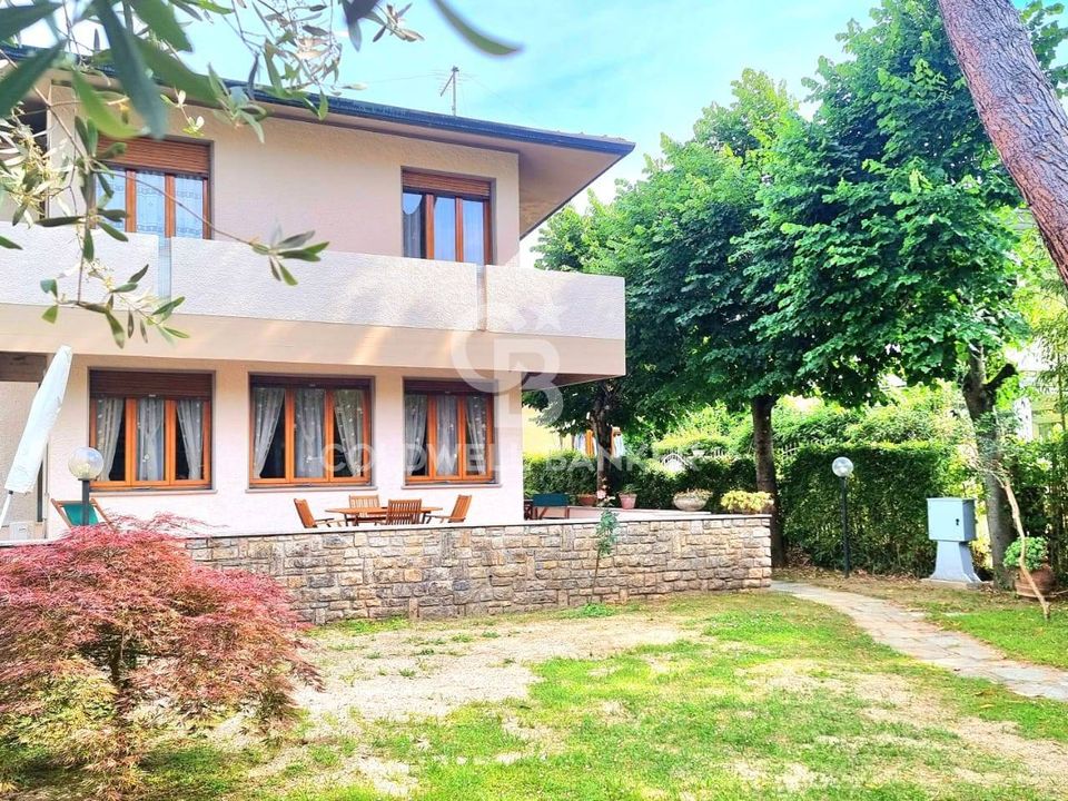 Villa i Forte dei Marmi, Lucca - foto 1