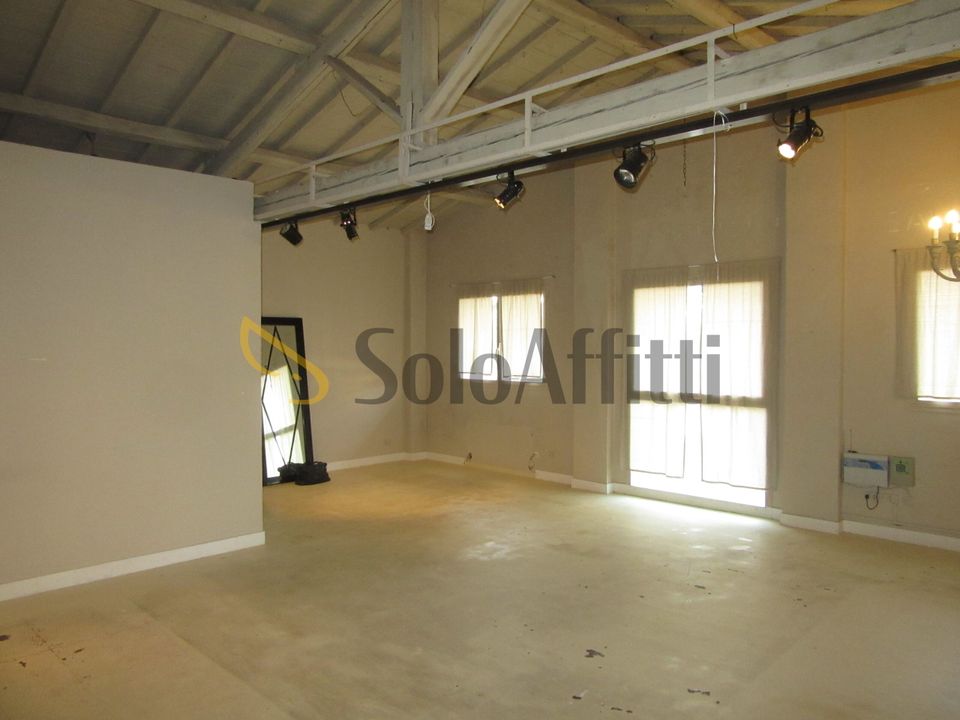 Commercial property in Sesto Fiorentino, Florence - photo 2
