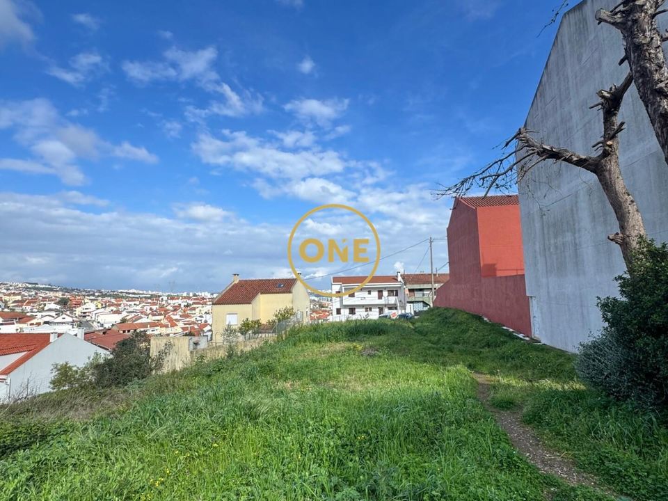 Helårsgrund i Amadora, Lisbon - foto 1