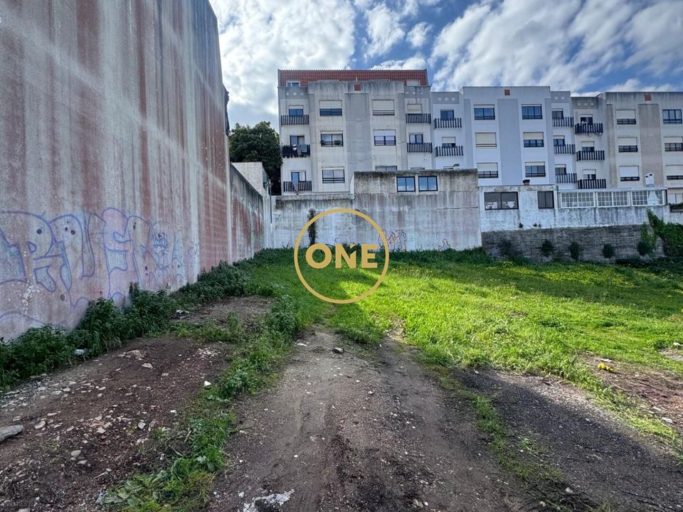 Helårsgrund i Amadora, Lisbon - foto 1