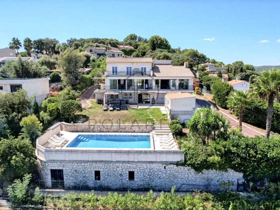 Villa i Antibes, Alpes-Maritimes - foto 1