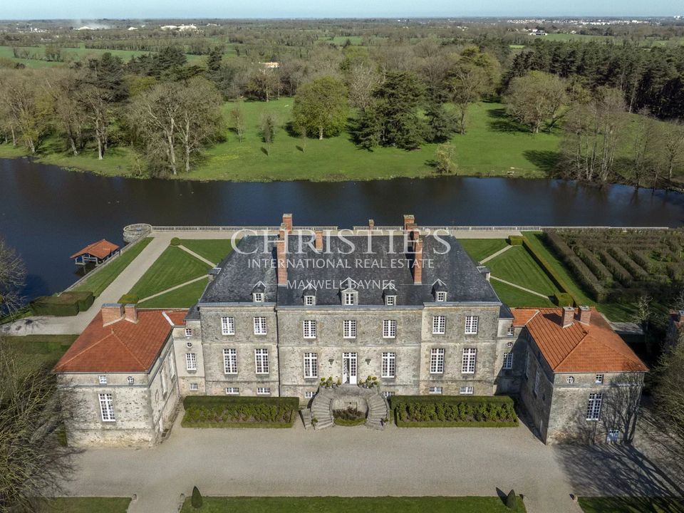 Landejendom i La Roche-sur-Yon, Vendee - foto 2