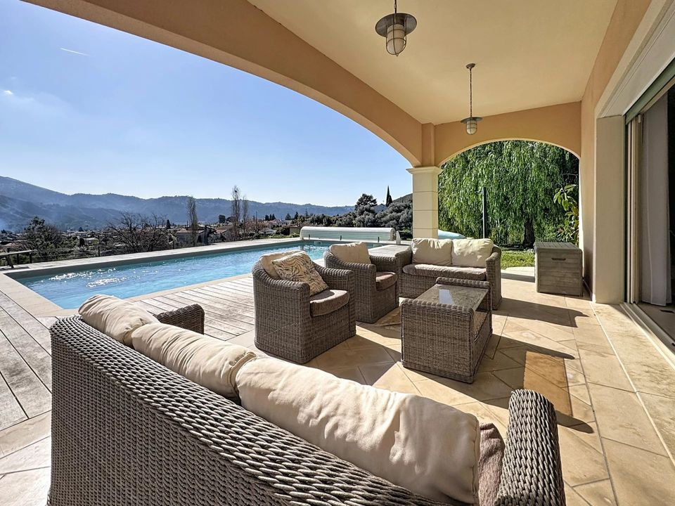Villa en Carros, Alpes-Maritimes - foto 2