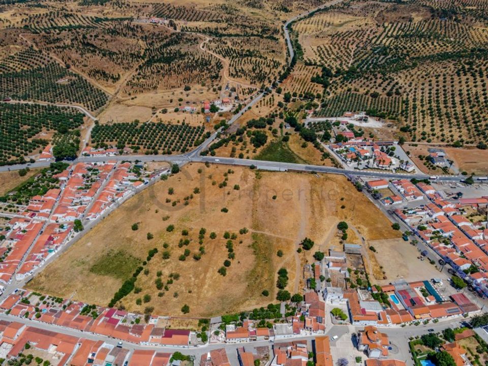 Helårsgrund i Vila Verde de Ficalho, Beja - foto 2