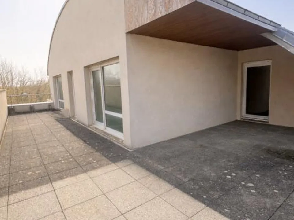 Lejlighed i Noisy-le-Grand, Seine-Saint-Denis - foto 2