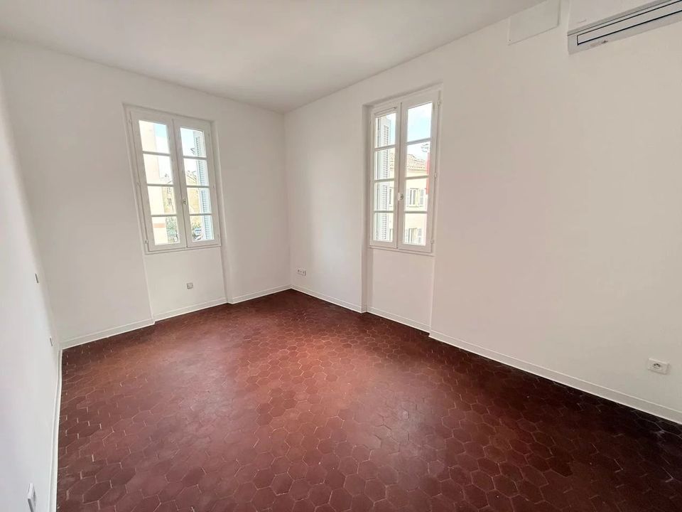 Apartment in Saint-Florent, Haute-Corse - photo 1