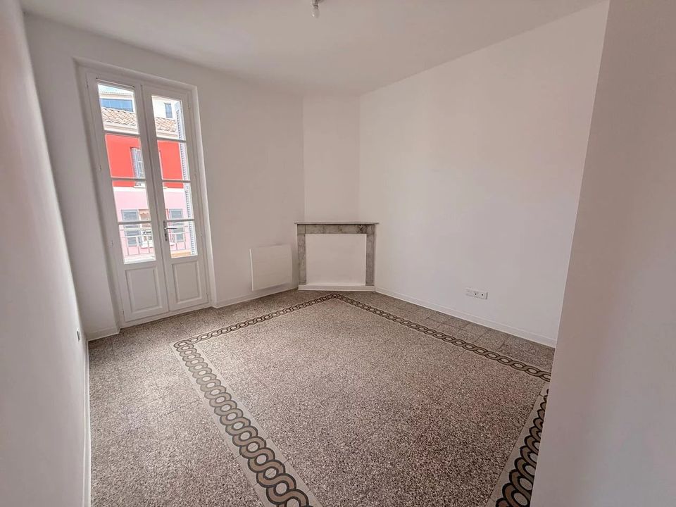 Apartment in Saint-Florent, Haute-Corse - photo 3