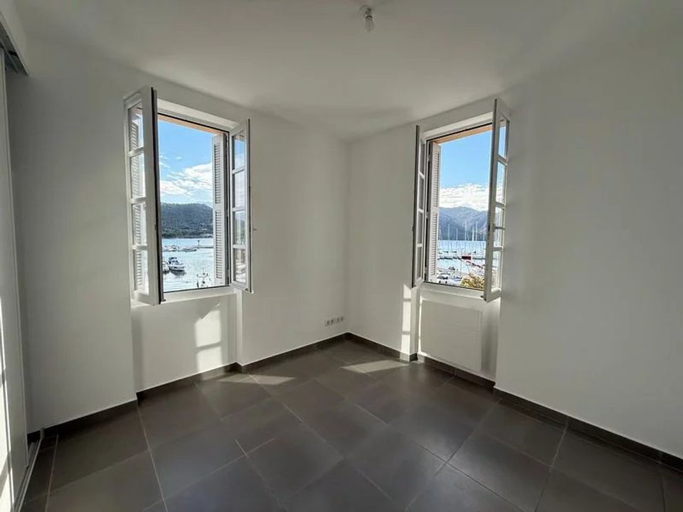 Apartment in Saint-Florent, Haute-Corse - photo 2