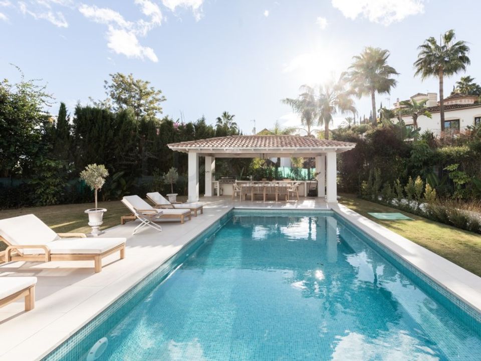 Villa in Los Arqueros, Malaga - foto 1