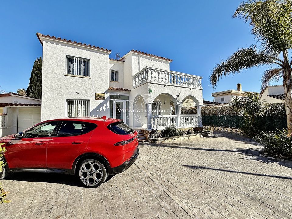 Villa i Empuriabrava, Gerona - foto 1