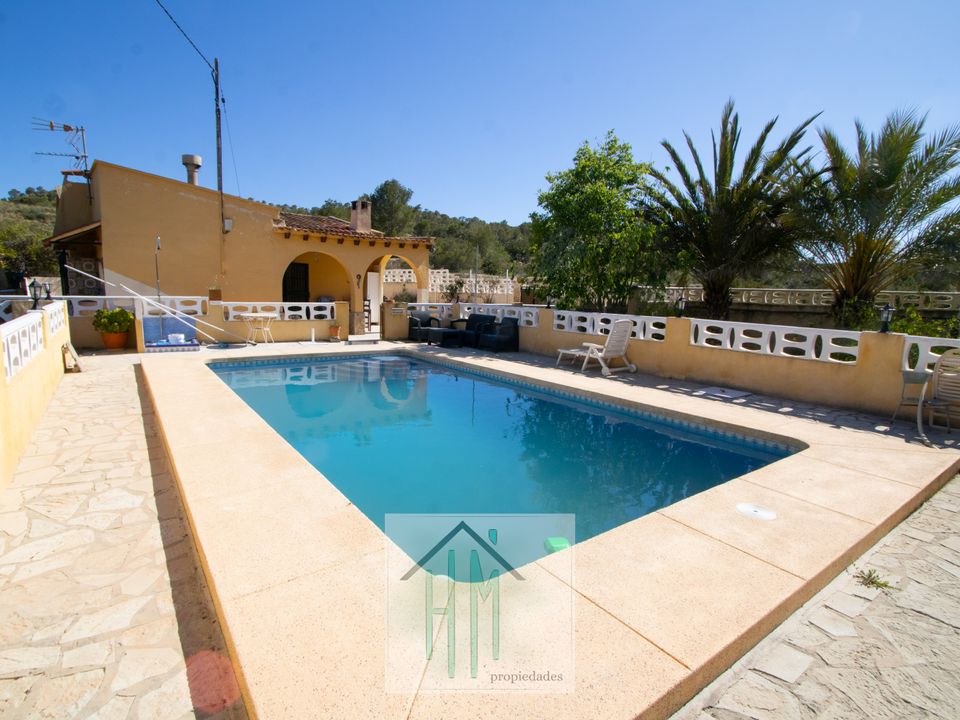 Landejendom i Villajoyosa, Alicante - foto 1