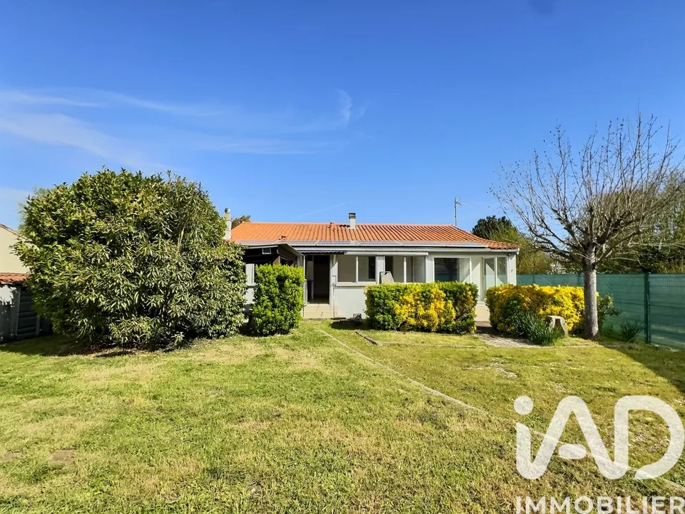 Villa i Saint-Laurent-de-la-Prée, Charente-Maritime - foto 1