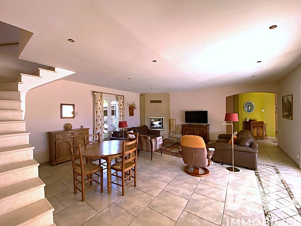 Villa a L'Isle-sur-la-Sorgue, Vaucluse - foto 1