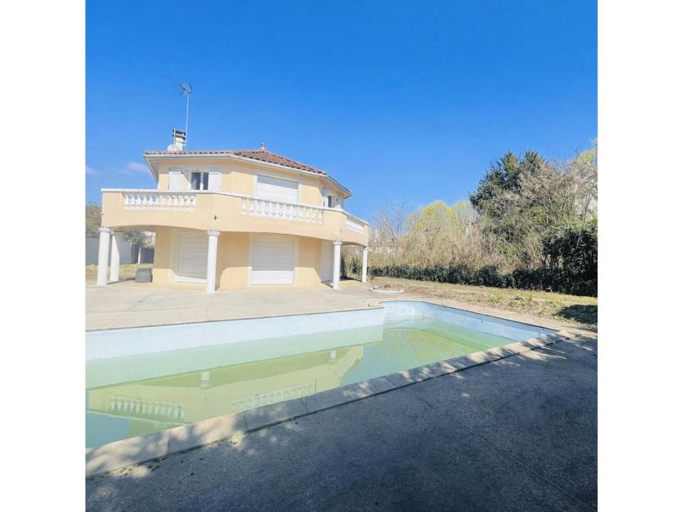 Villa i Pont-de-Chéruy, Isere - foto 1