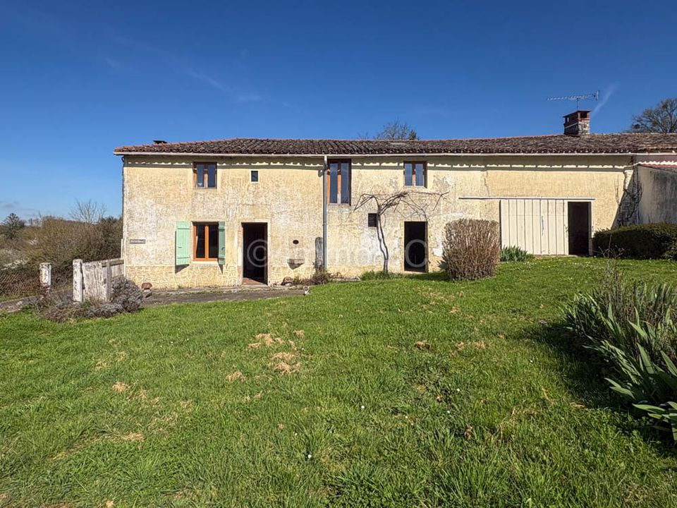 Landejendom i Ruffec, Charente - foto 1