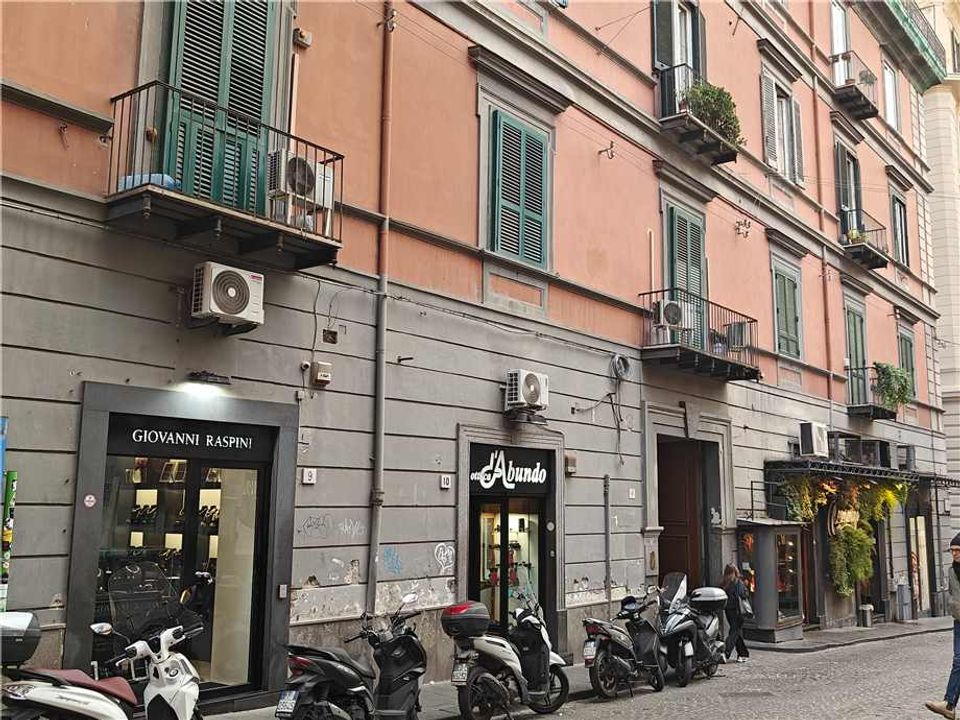 Erhvervsejendom i Naples, Naples - foto 1