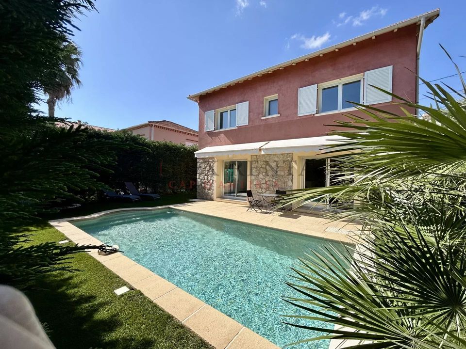 Villa i Antibes, Alpes-Maritimes - foto 1