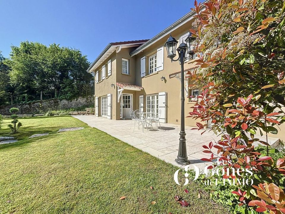 Villa i Francheville, Rhone - foto 1