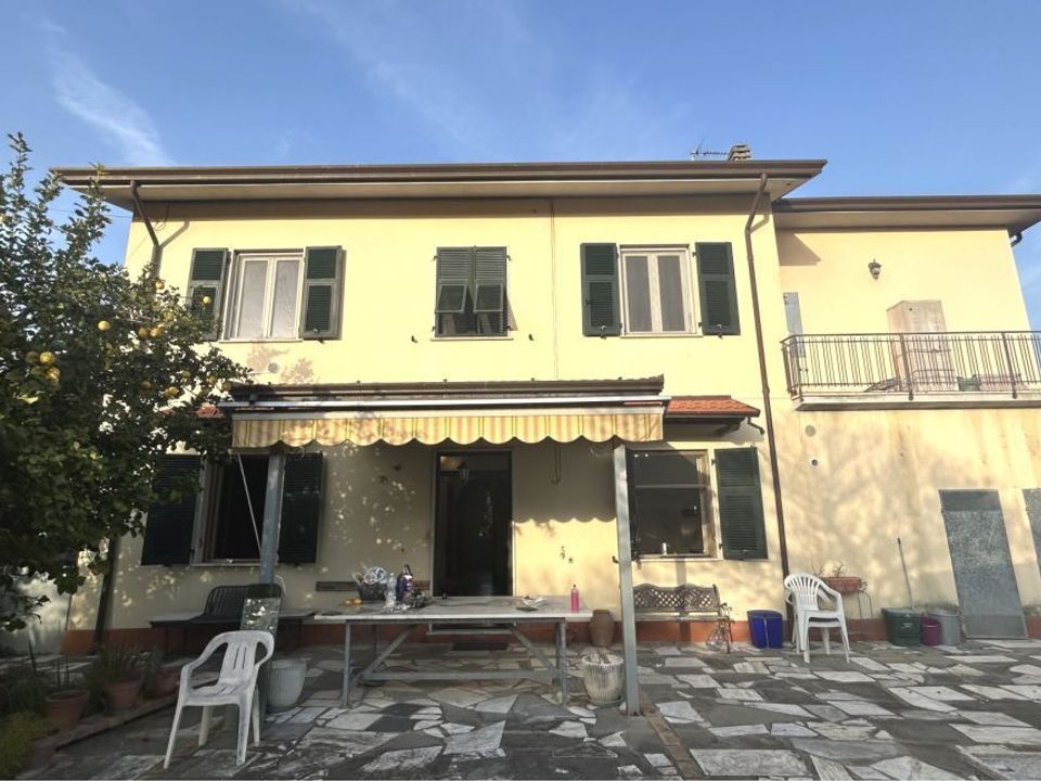 Lejlighed i Sarzana, La Spezia - foto 1