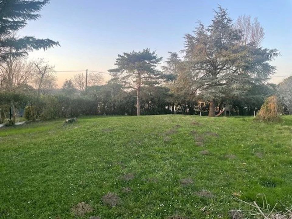 Helårsgrund i Venerque, Haute-Garonne - foto 1